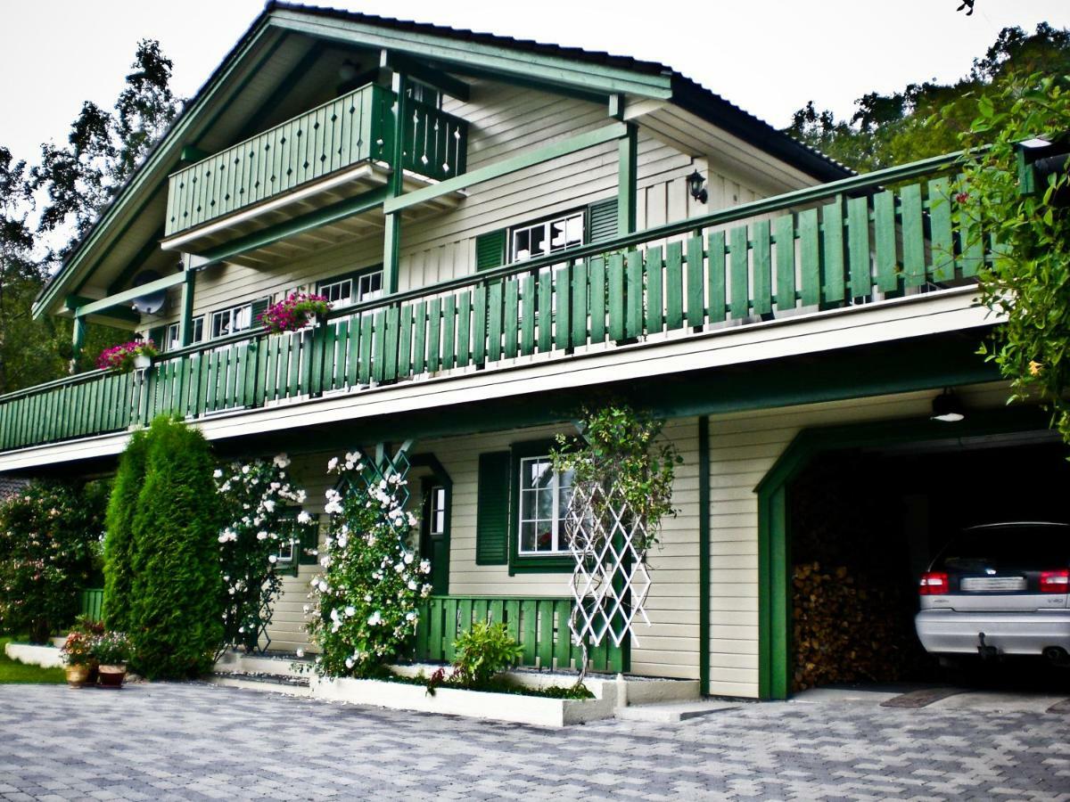 House With Lake View Near Atlantic Road Eide  Extérieur photo